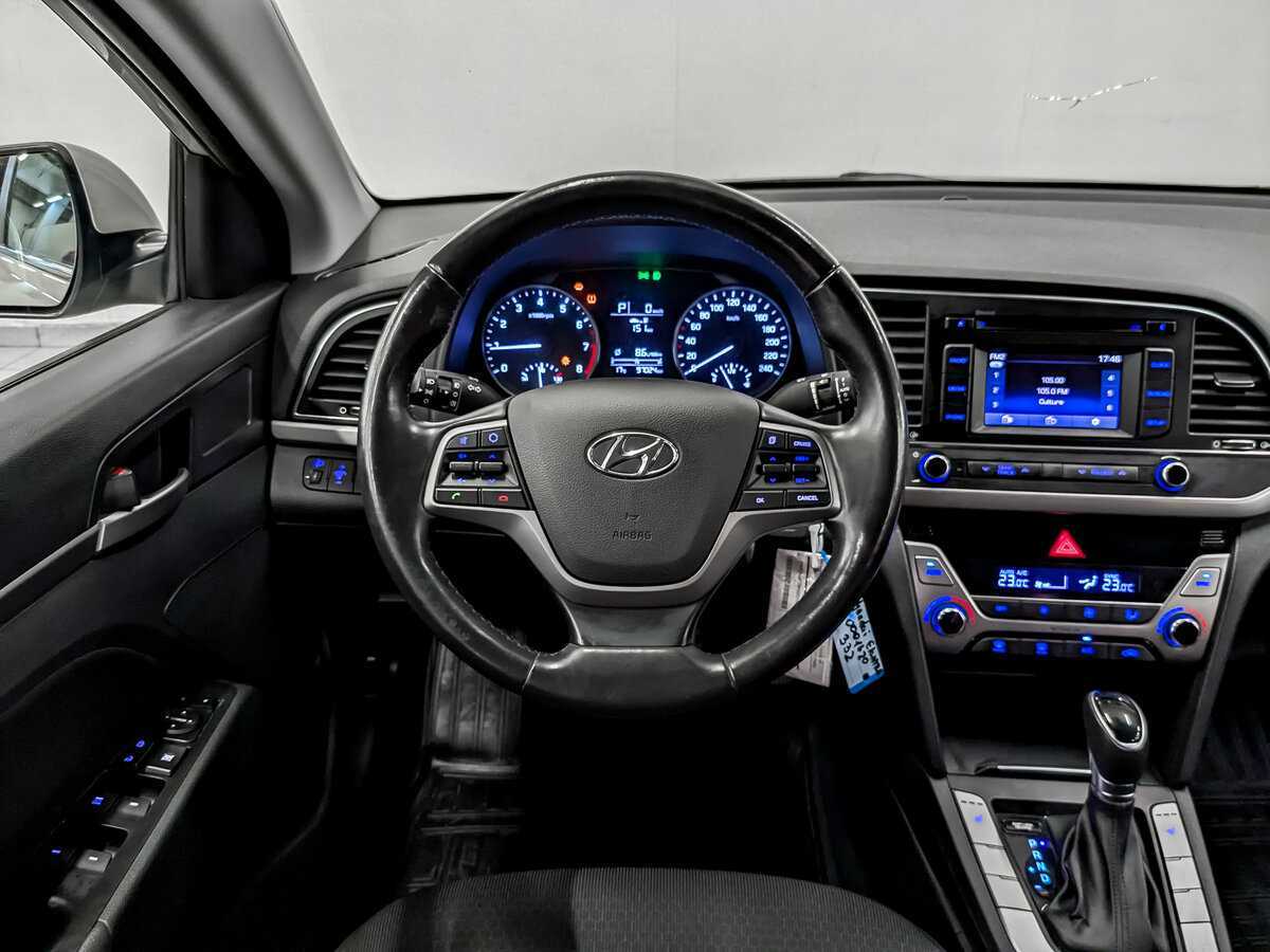 Hyundai Elantra б/у, 2017, Автоматическая. Фото: #18