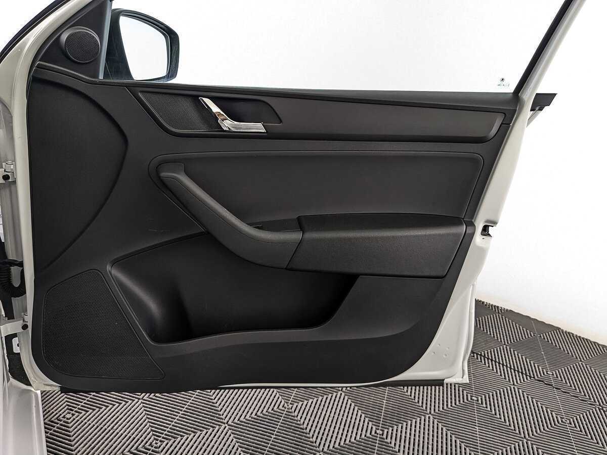 Skoda Rapid б/у, 2017, Механическая. Фото: #21