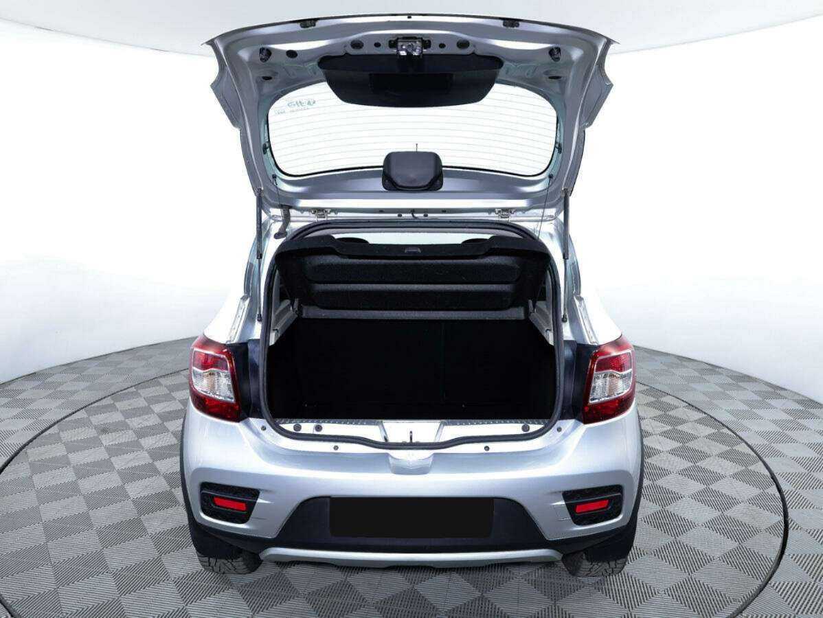 Renault Sandero б/у, 2018, Механическая. Фото: #7