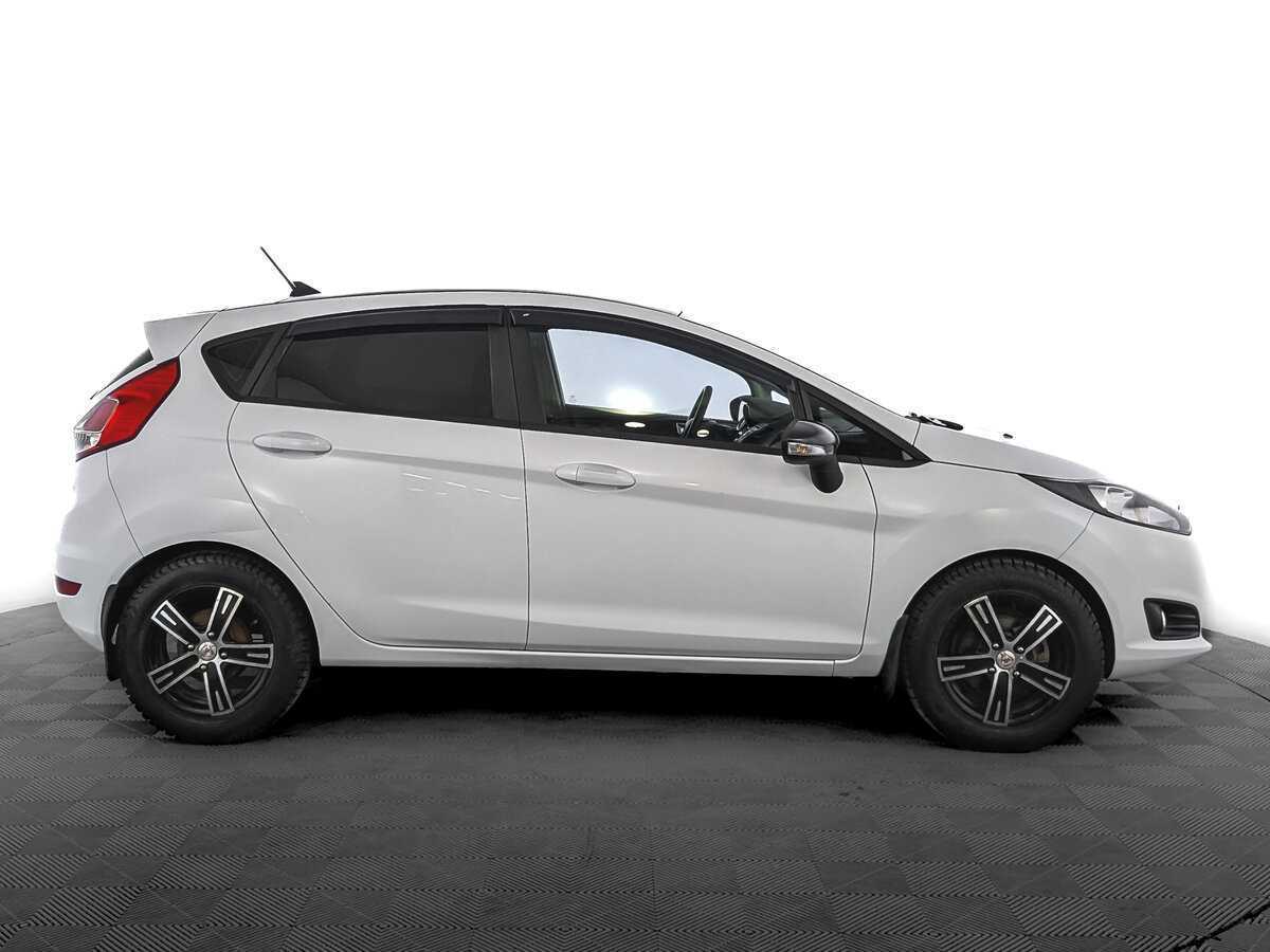 Ford Fiesta б/у, 2017, Роботизированная. Фото: #3