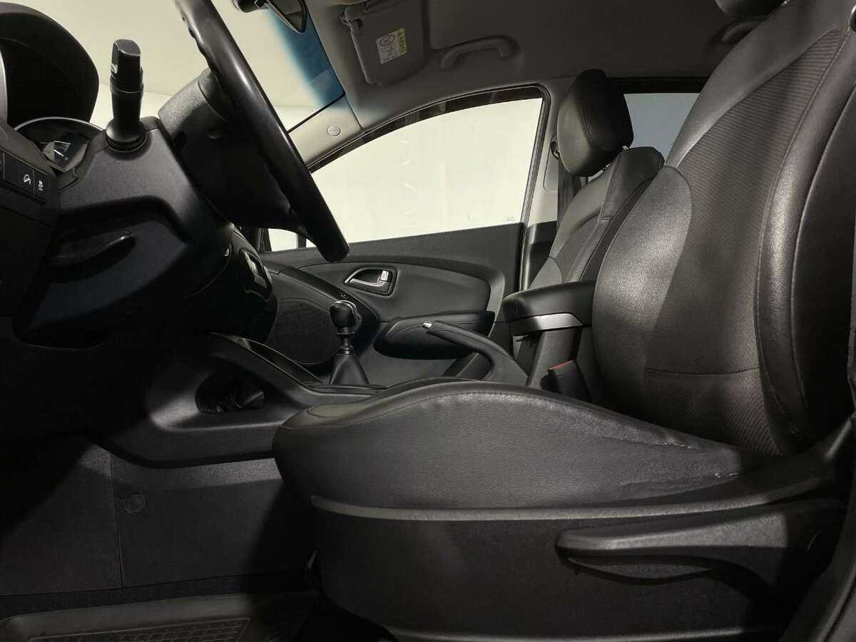 Hyundai ix35 б/у, 2015, Механическая. Фото: #9