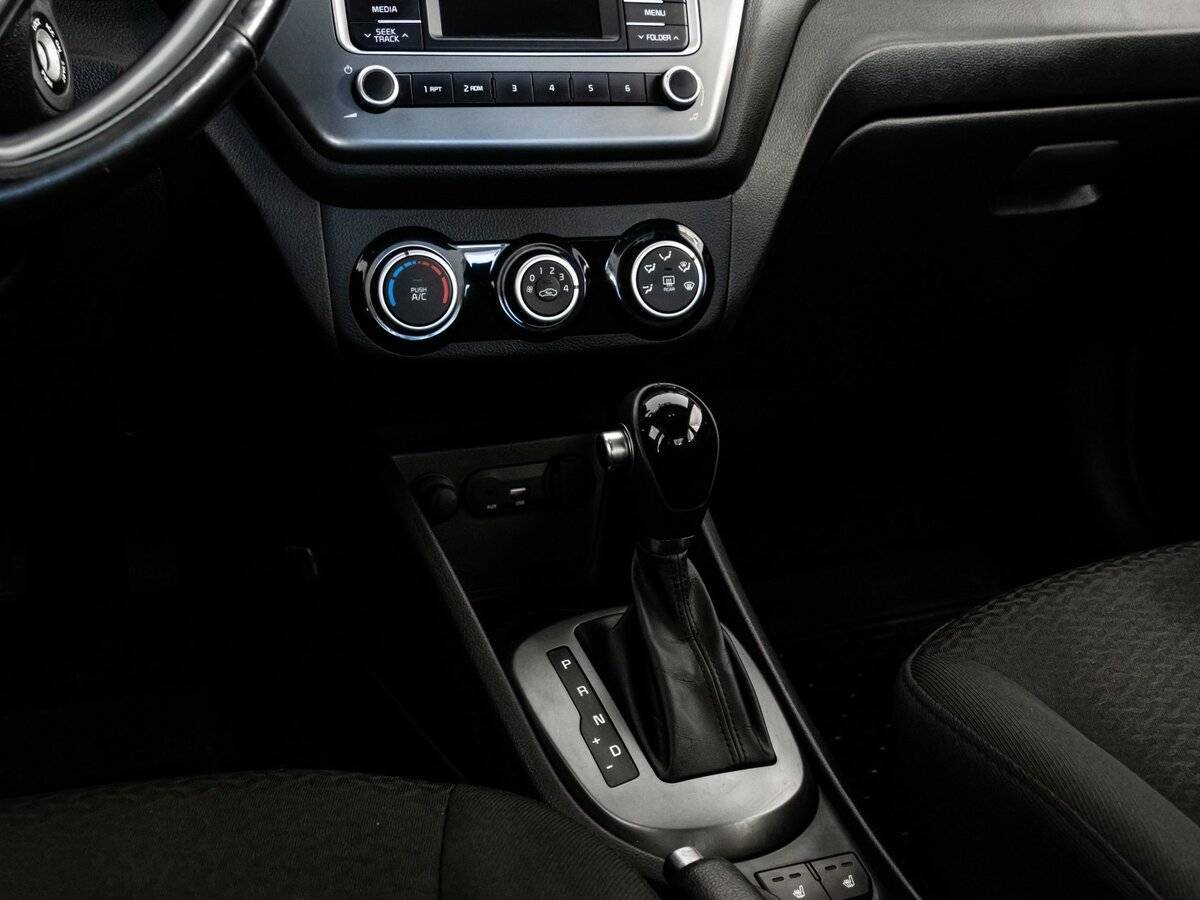 Kia Rio б/у, 2015, Автоматическая. Фото: #9