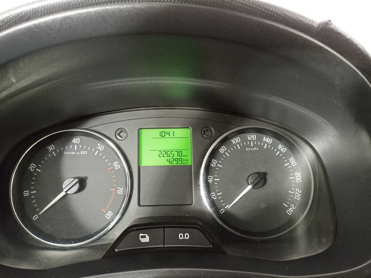 Skoda Fabia б/у, 2014, Механическая. Фото: #12