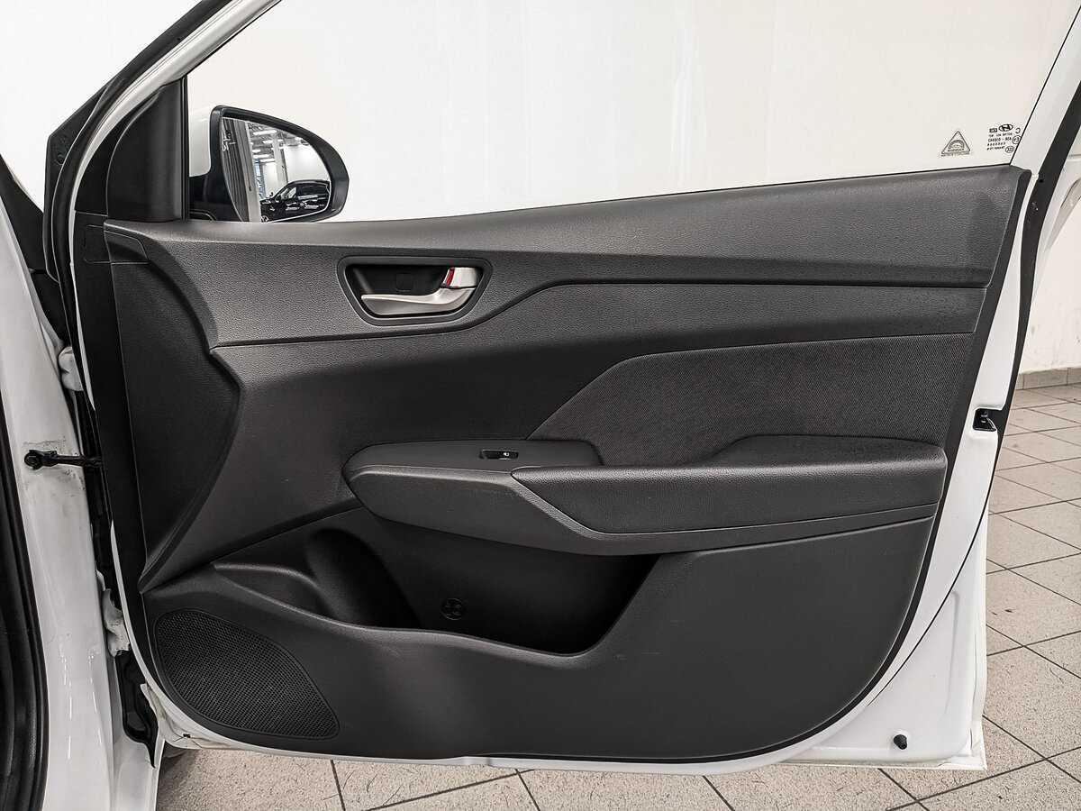 Hyundai Solaris б/у, 2017, Автоматическая. Фото: #24