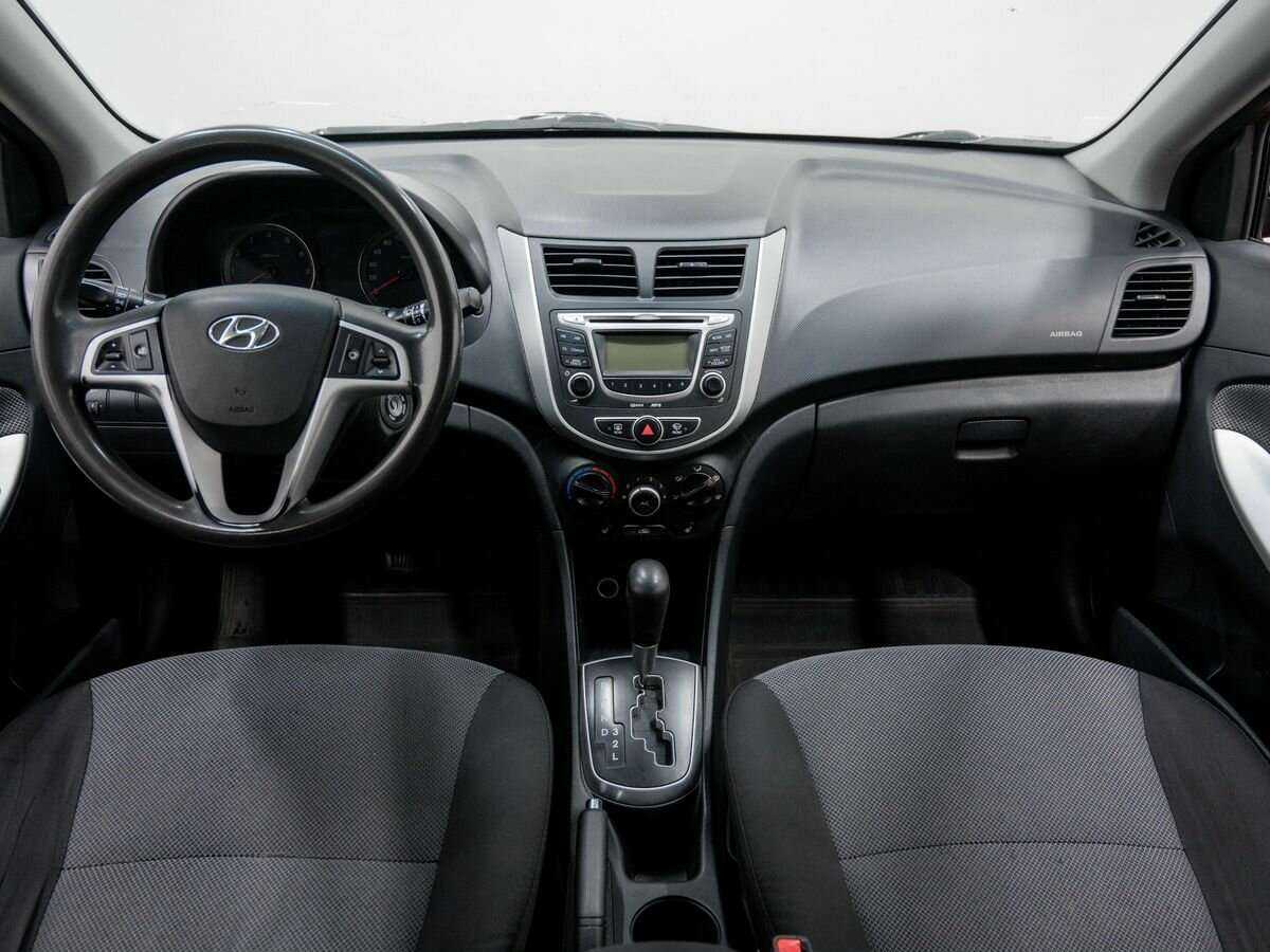 Hyundai Solaris б/у, 2012, Автоматическая. Фото: #8