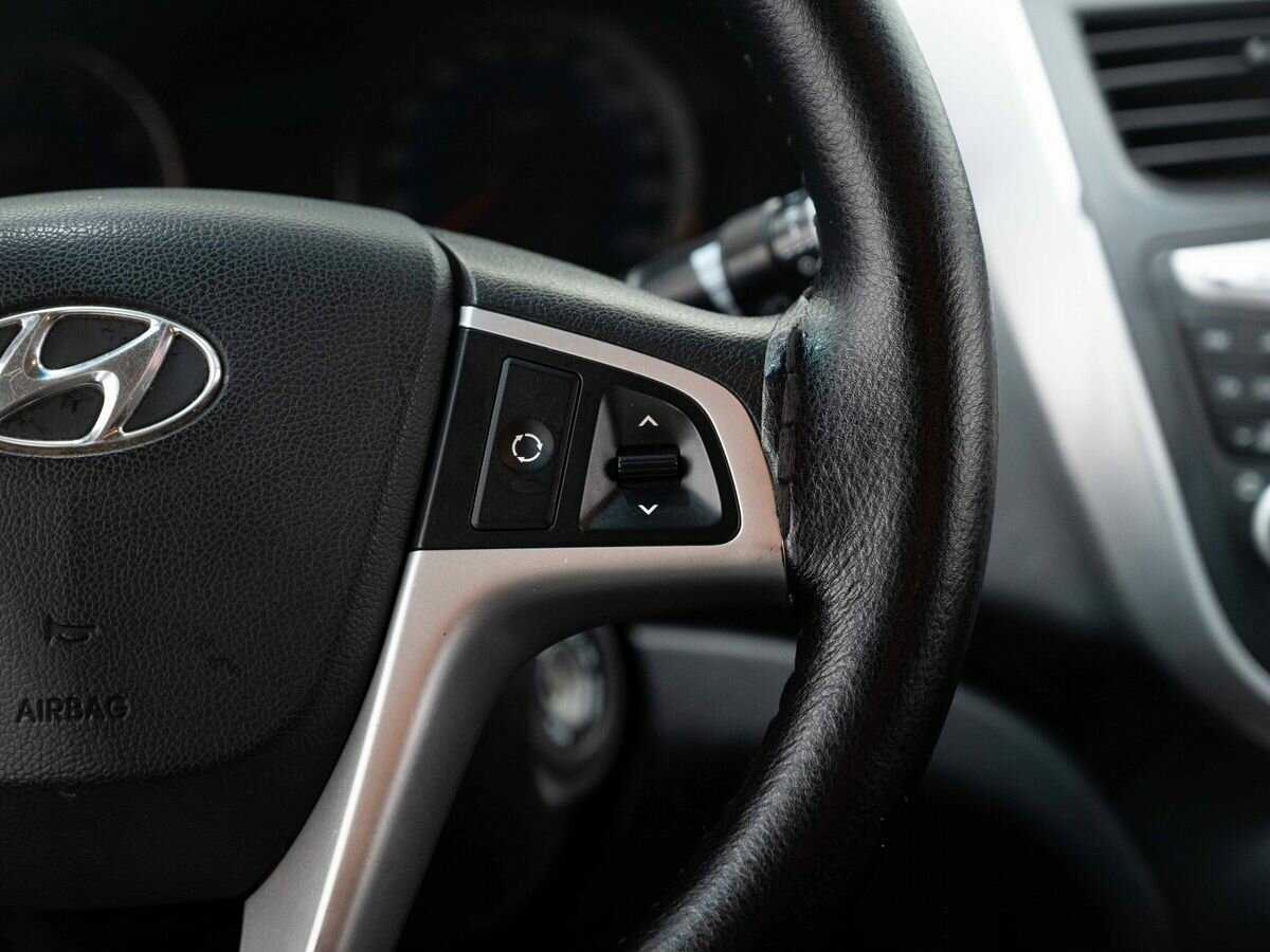 Hyundai Solaris б/у, 2013, Механическая. Фото: #15