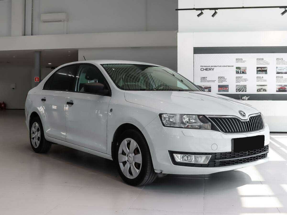 Skoda Rapid б/у, 2016, Автоматическая. Фото: #1