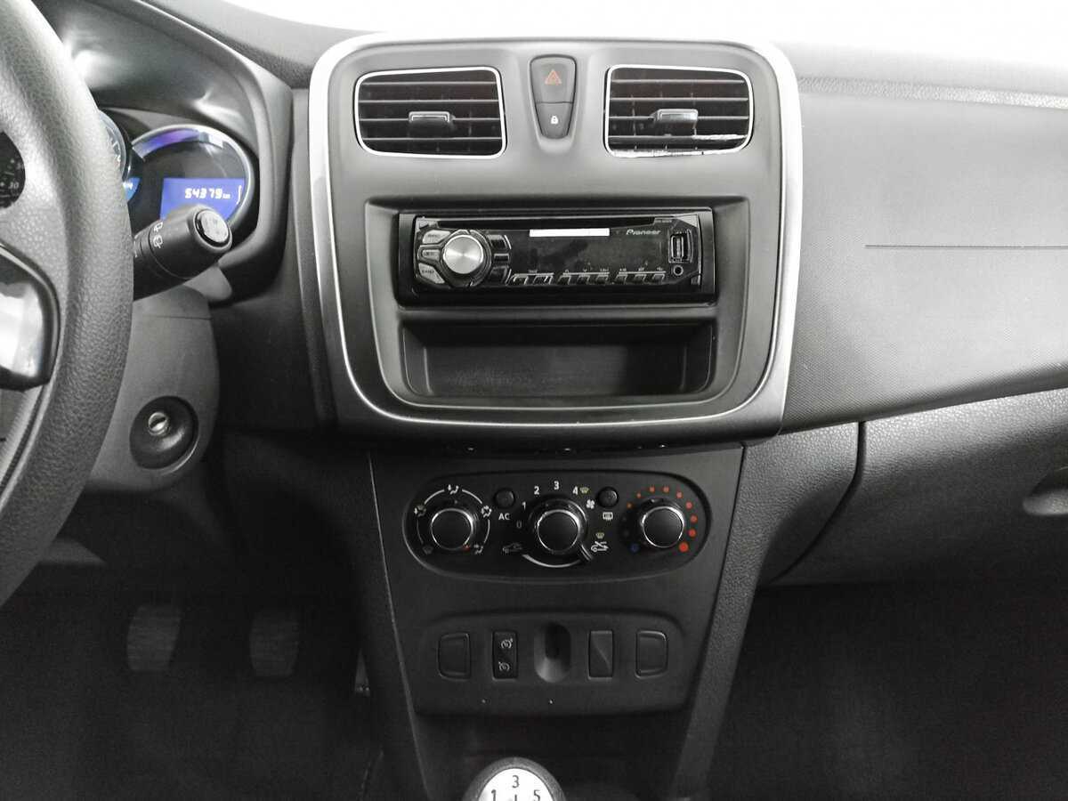 Renault Sandero б/у, 2014, Механическая. Фото: #13