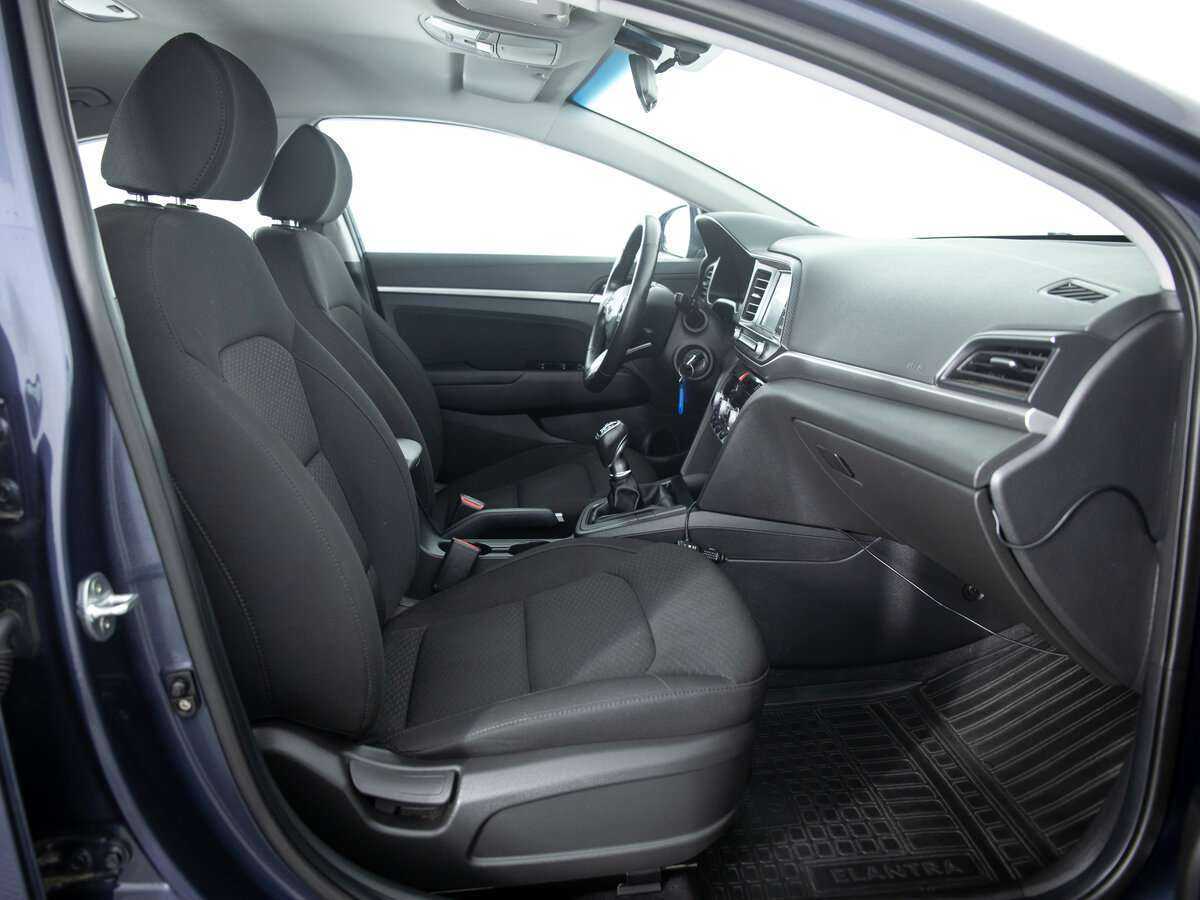 Hyundai Elantra б/у, 2020, Механическая. Фото: #19