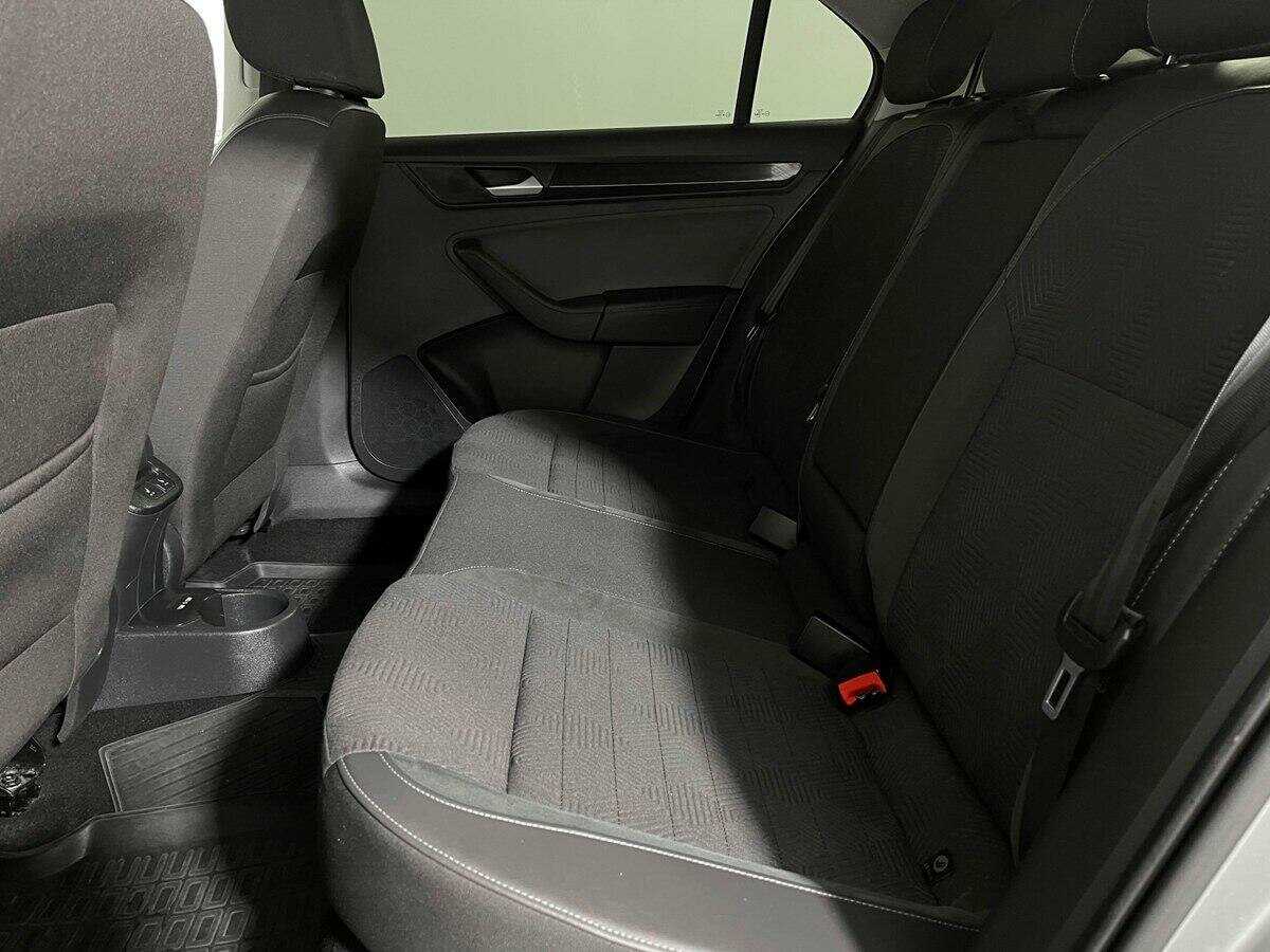 Volkswagen Polo б/у, 2021, Роботизированная. Фото: #9