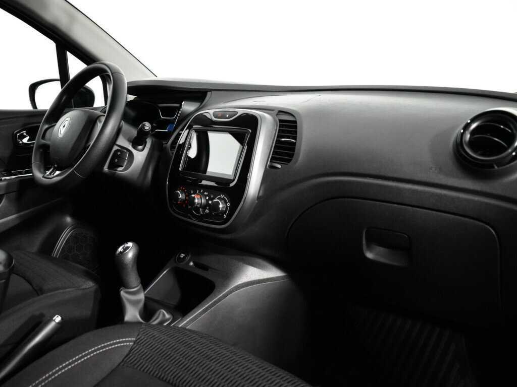 Renault Kaptur б/у, 2017, Механическая. Фото: #8