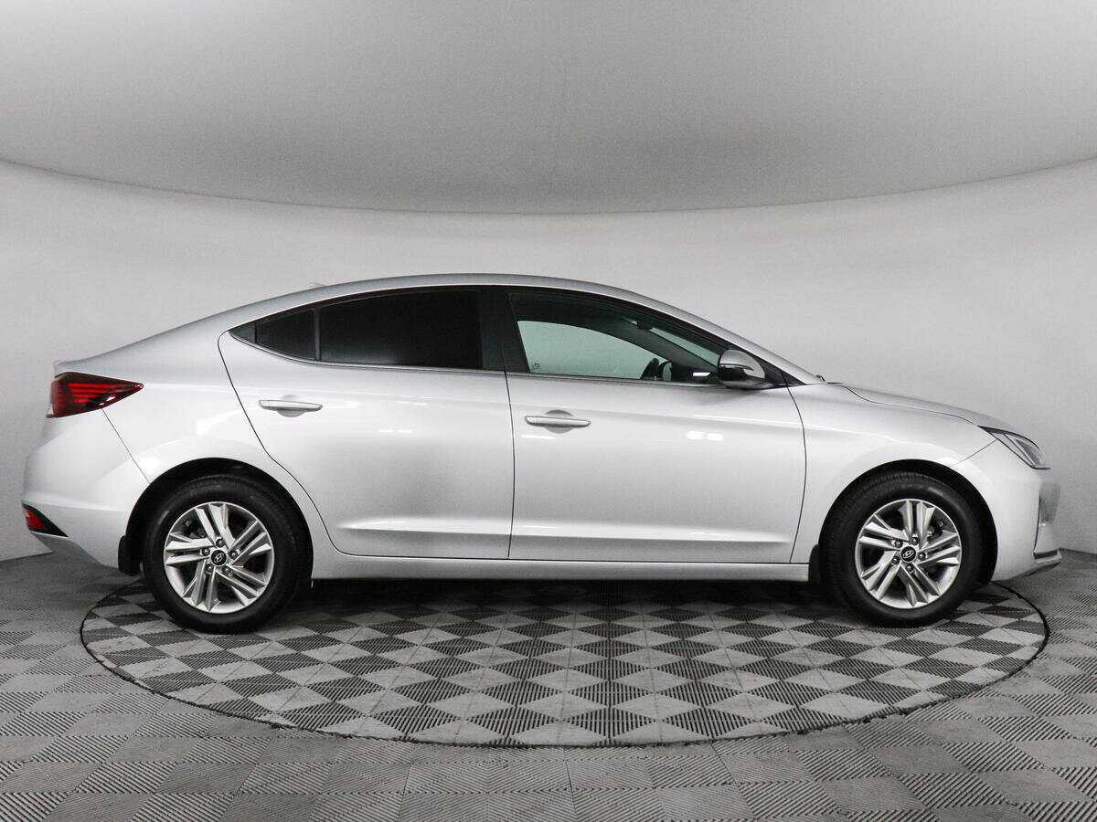 Hyundai Elantra б/у, 2019, Автоматическая. Фото: #3
