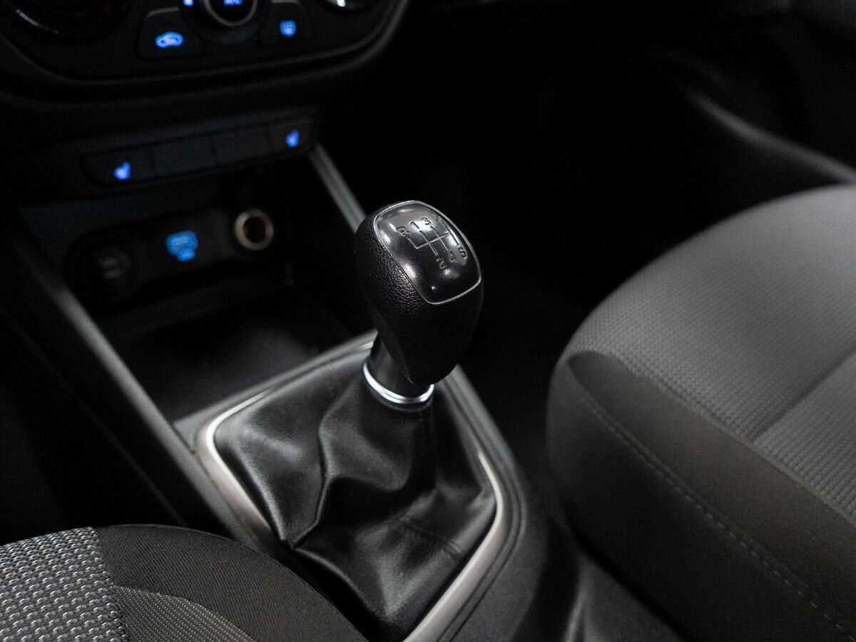 Hyundai Solaris б/у, 2019, Механическая. Фото: #10