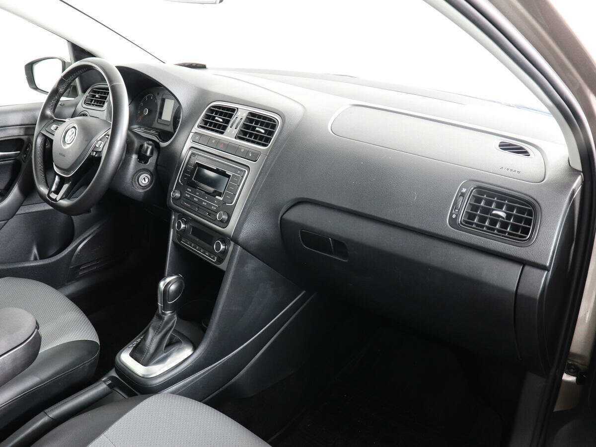 Volkswagen Polo б/у, 2019, Автоматическая. Фото: #9