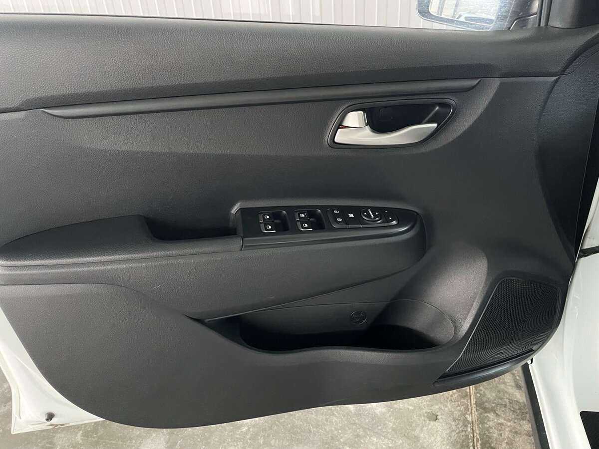 Kia Rio б/у, 2018, Механическая. Фото: #18