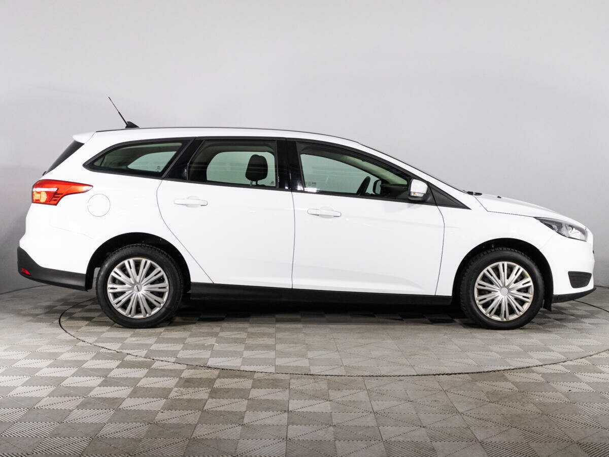 Ford Focus б/у, 2017, Механическая. Фото: #3