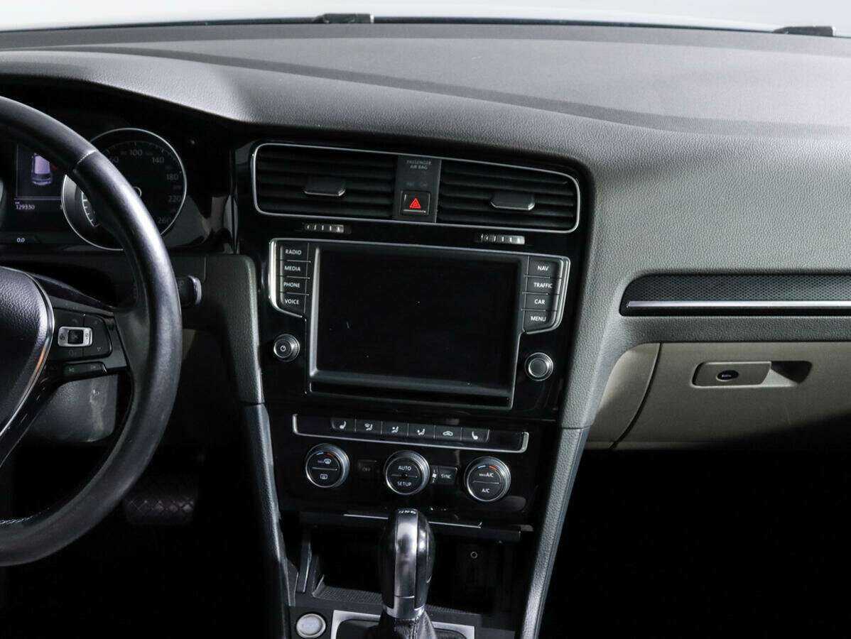 Volkswagen Golf б/у, 2013, Роботизированная. Фото: #12