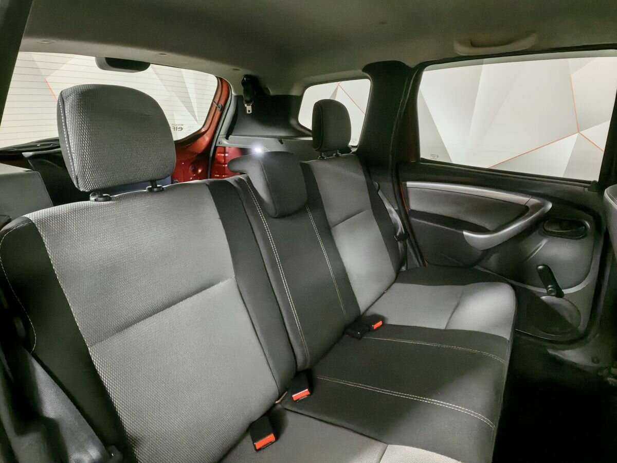 Renault Duster б/у, 2013, Автоматическая. Фото: #9