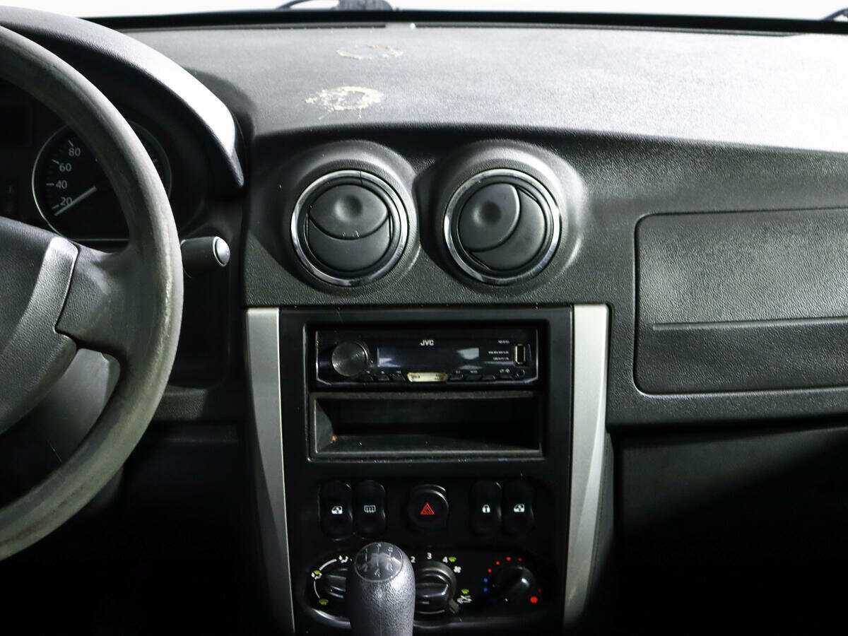 Nissan Almera б/у, 2018, Механическая. Фото: #10