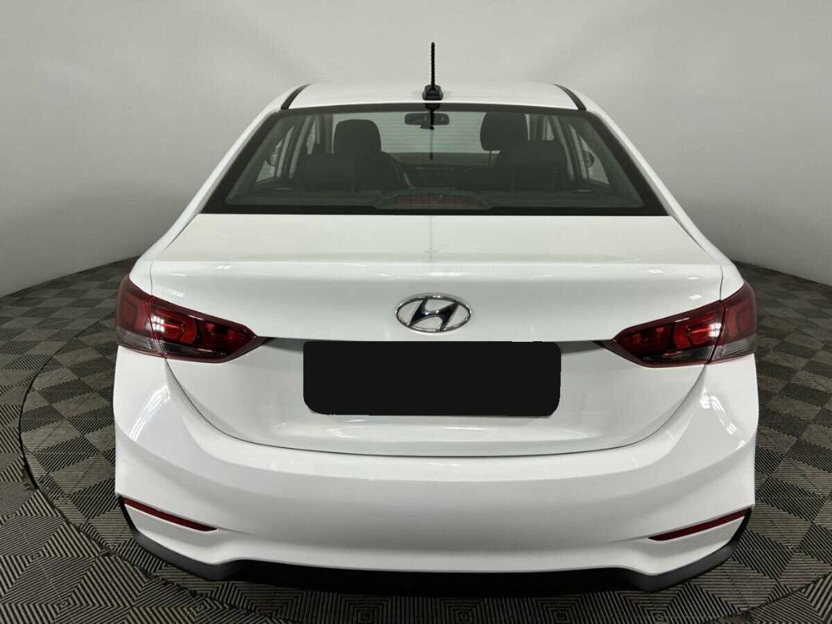 Hyundai Solaris б/у, 2017, Автоматическая. Фото: #2