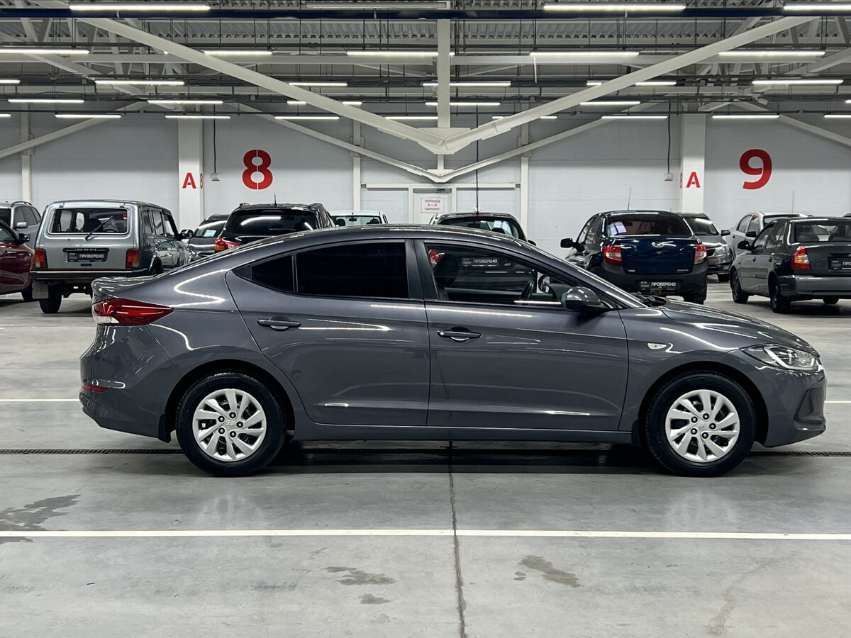 Hyundai Elantra б/у, 2016, Механическая. Фото: #3