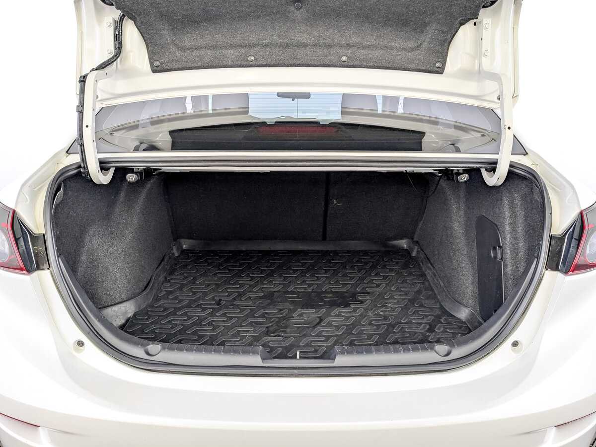 Mazda 3 б/у, 2015, Автоматическая. Фото: #9