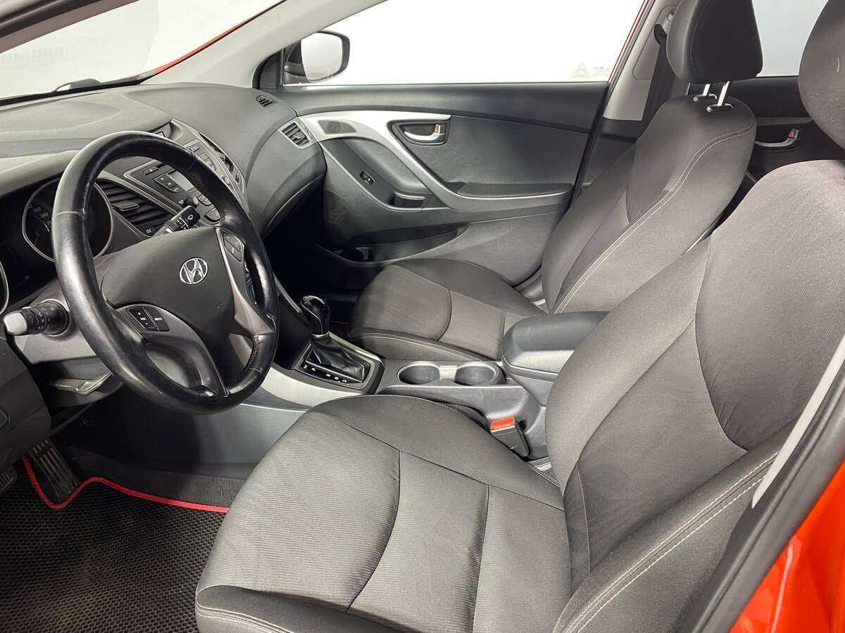 Hyundai Elantra б/у, 2015, Автоматическая. Фото: #6