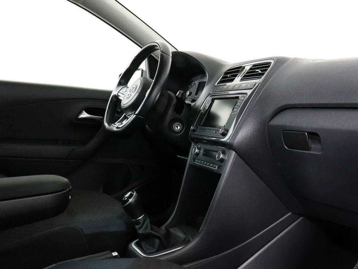 Volkswagen Polo б/у, 2020, Механическая. Фото: #6