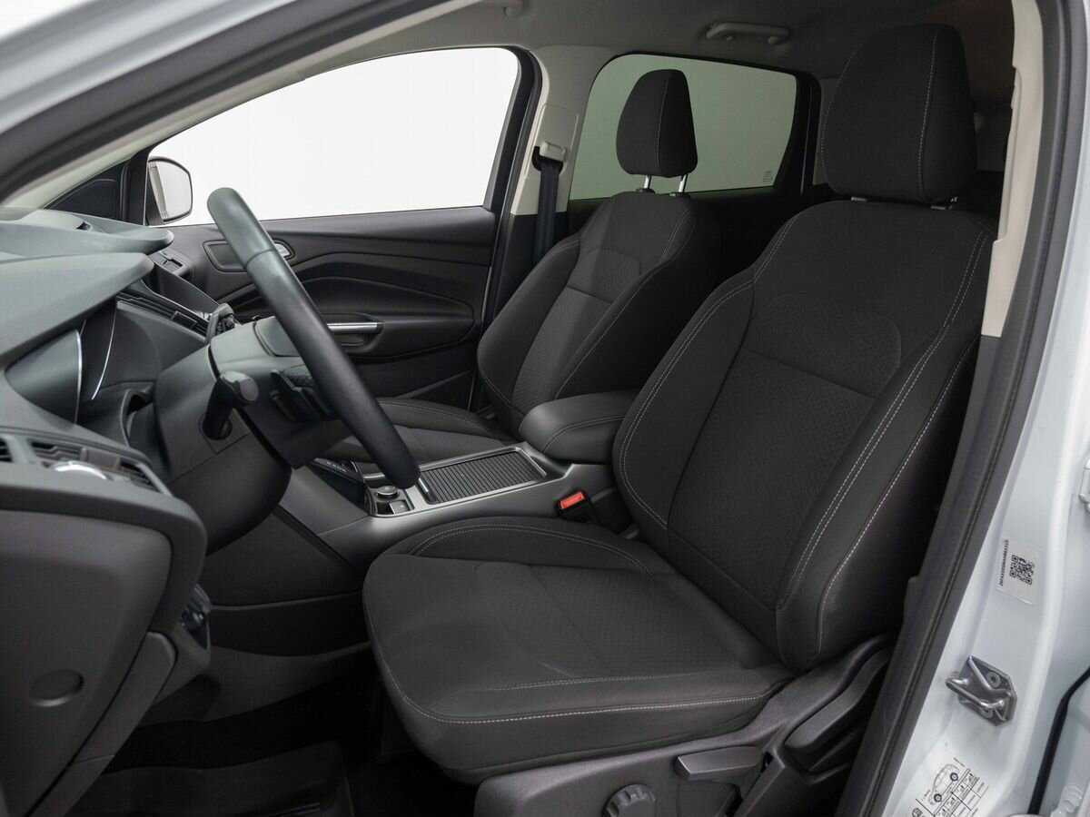 Ford Kuga б/у, 2017, Автоматическая. Фото: #9