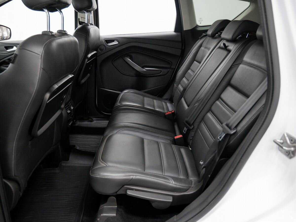 Ford Kuga б/у, 2016, Автоматическая. Фото: #11