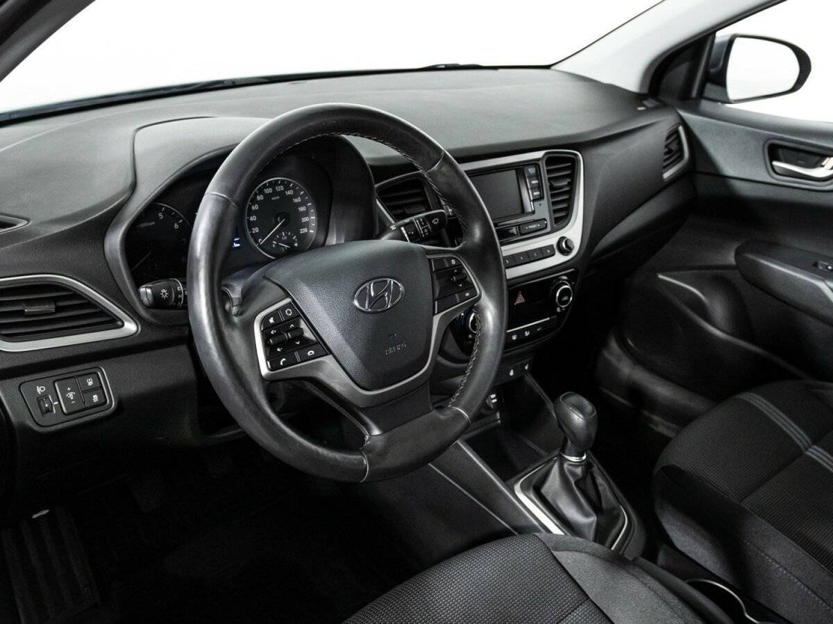 Hyundai Solaris б/у, 2017, Механическая. Фото: #10