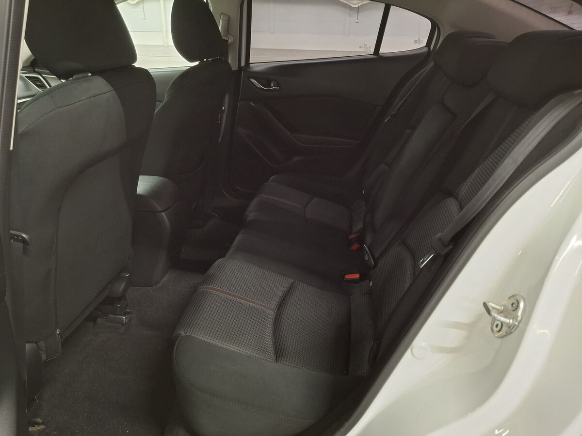 Mazda 3 б/у, 2018, Автоматическая. Фото: #11