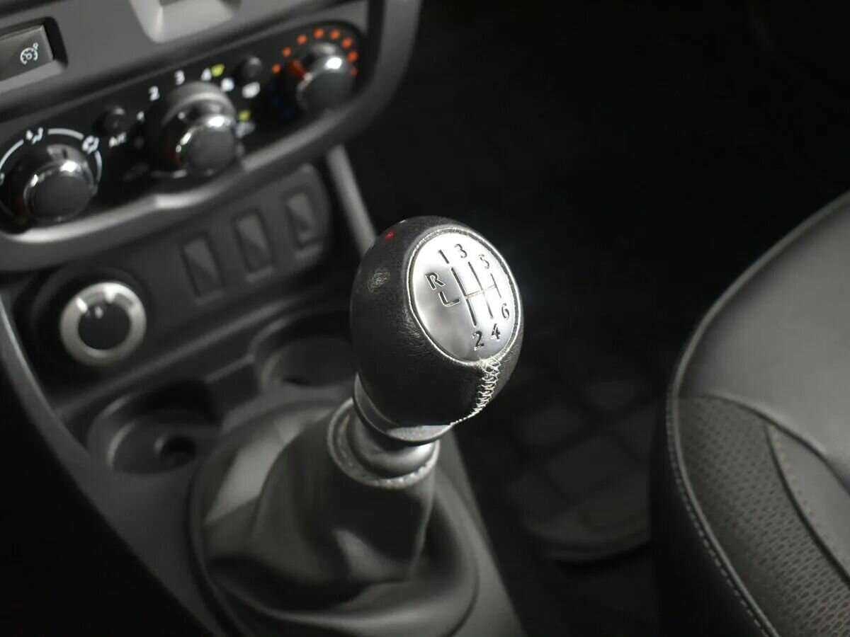 Renault Duster б/у, 2019, Механическая. Фото: #14