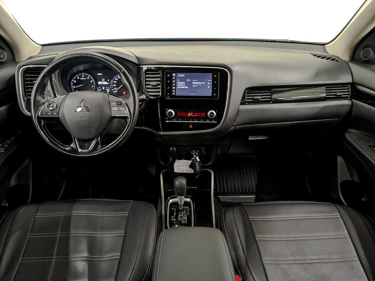 Mitsubishi Outlander б/у, 2020, Вариатор. Фото: #9