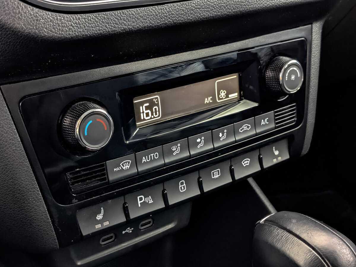 Volkswagen Polo б/у, 2021, Автоматическая. Фото: #16