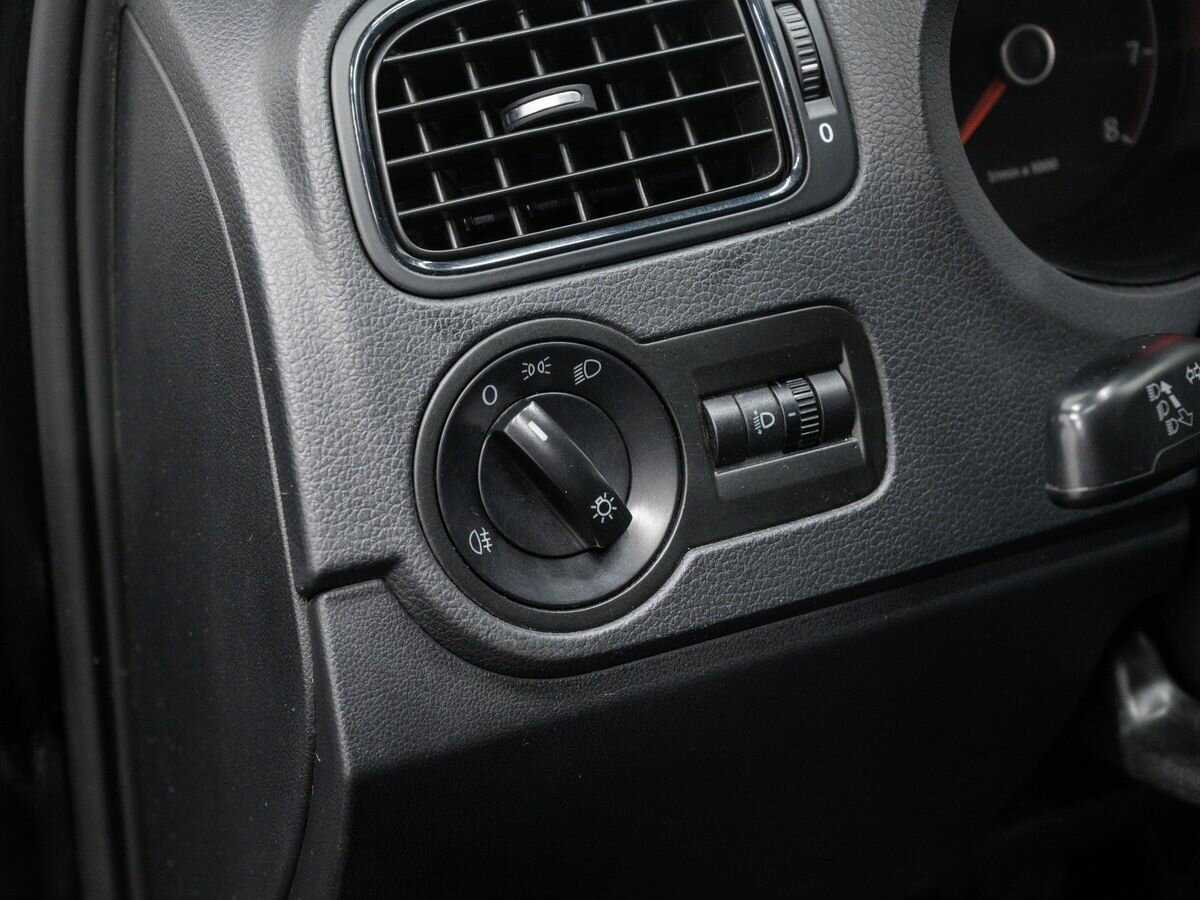 Volkswagen Polo б/у, 2014, Автоматическая. Фото: #16