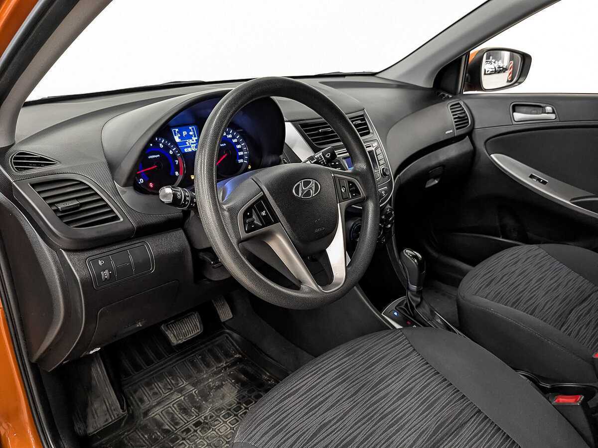 Hyundai Solaris б/у, 2015, Автоматическая. Фото: #12
