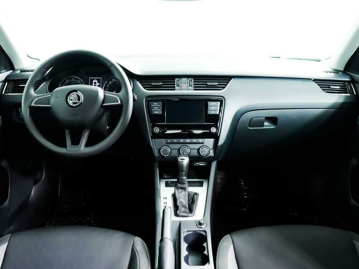 Skoda Octavia б/у, 2018, Автоматическая. Фото: #9