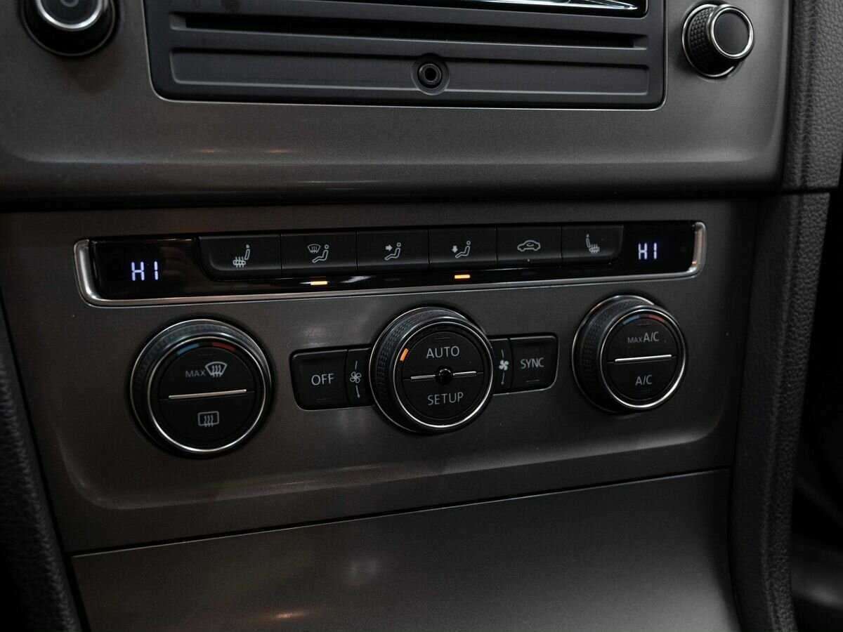 Volkswagen Golf б/у, 2013, Роботизированная. Фото: #20