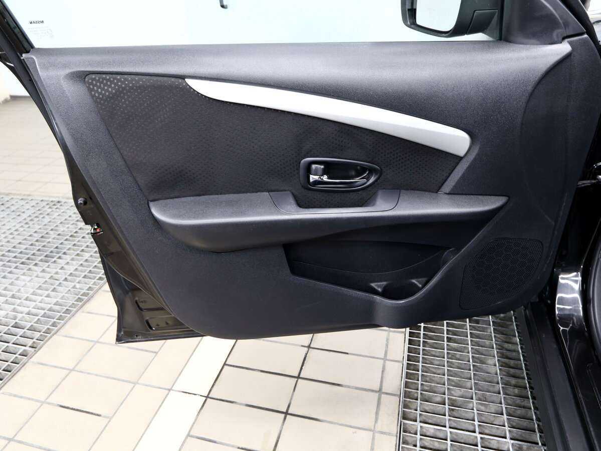 Nissan Almera б/у, 2014, Автоматическая. Фото: #7