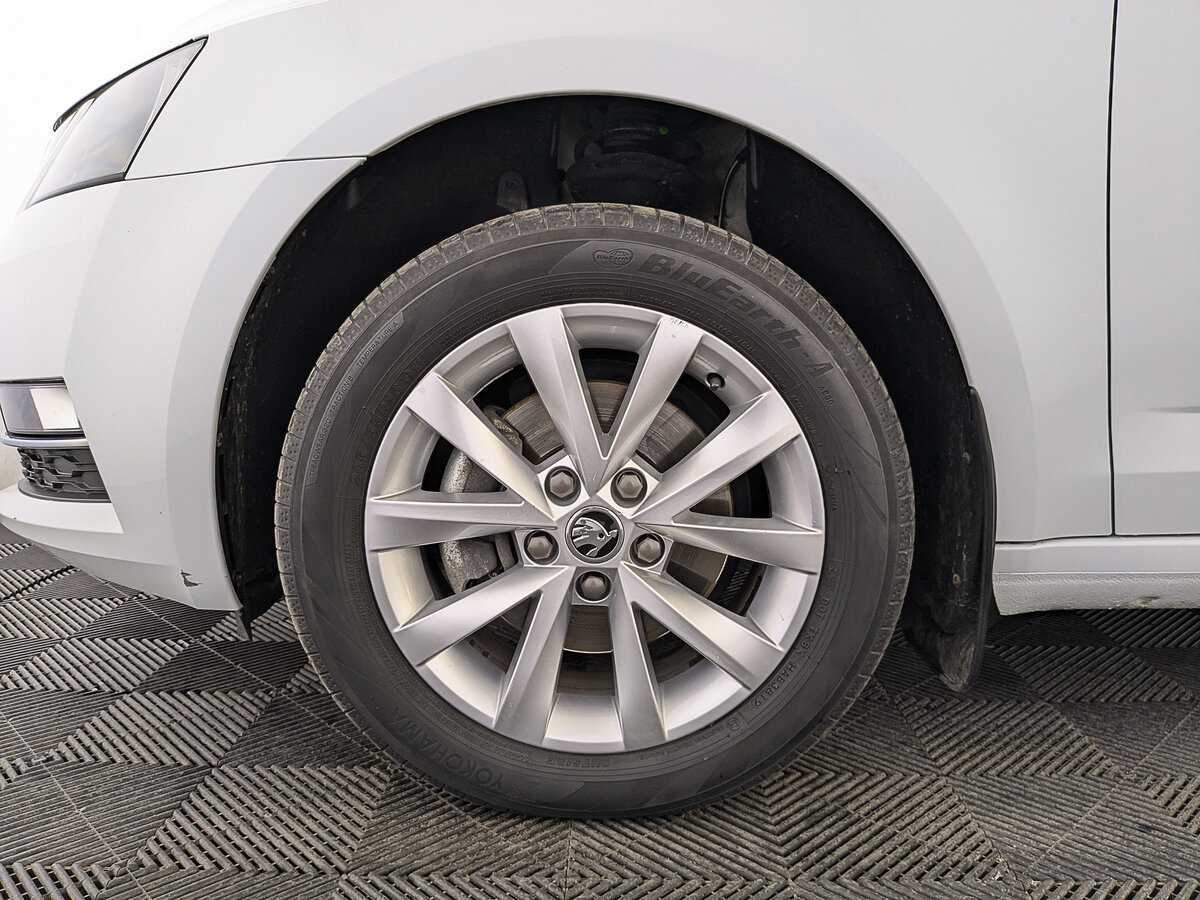 Skoda Octavia б/у, 2019, Механическая. Фото: #11