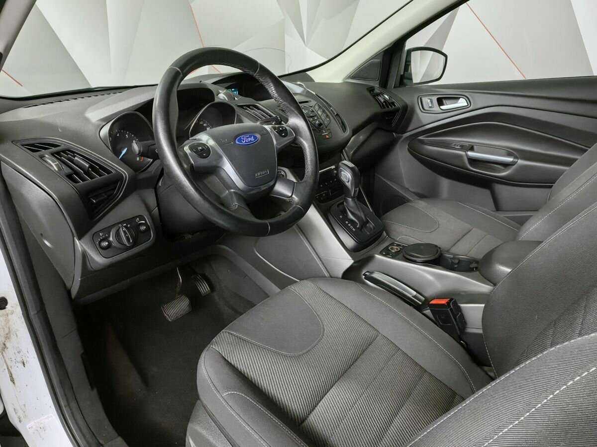 Ford Kuga б/у, 2015, Автоматическая. Фото: #12