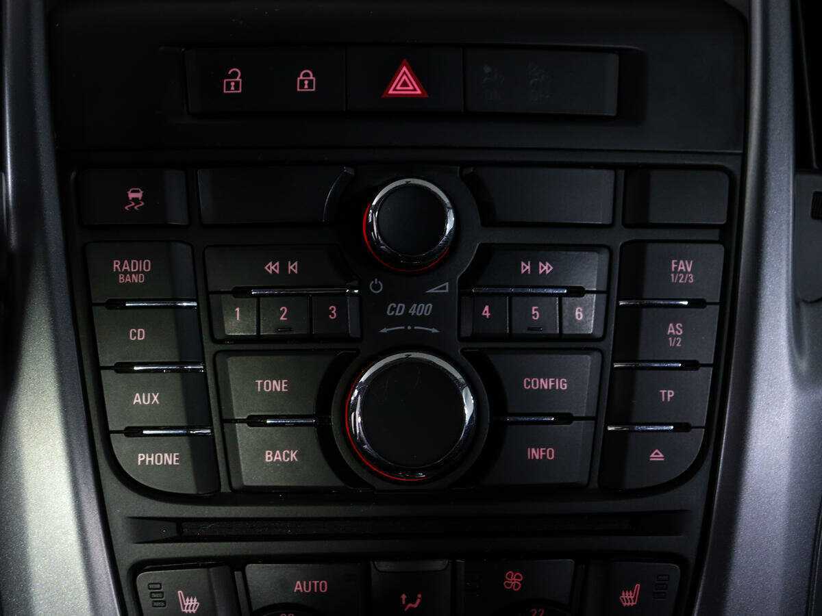 Opel Astra б/у, 2012, Автоматическая. Фото: #17