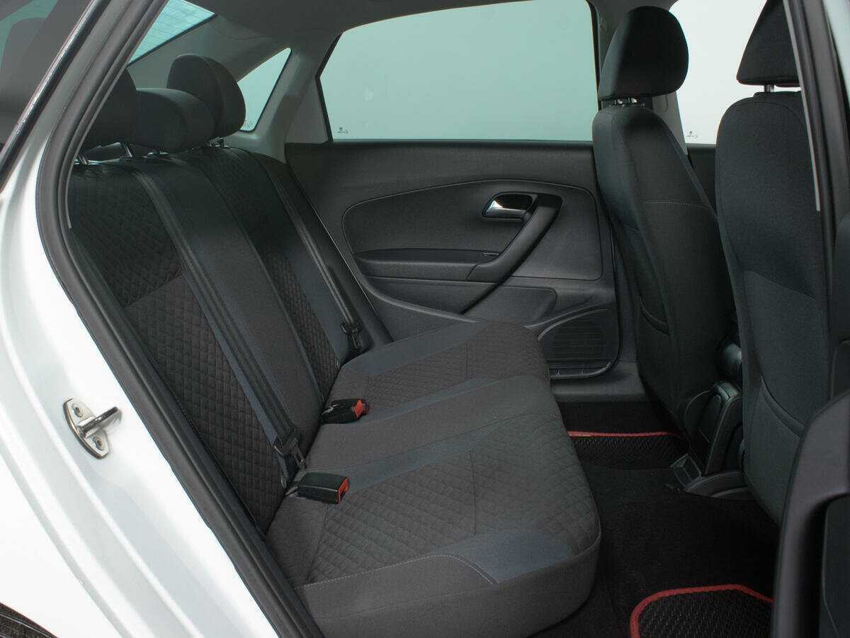 Volkswagen Polo б/у, 2019, Роботизированная. Фото: #11