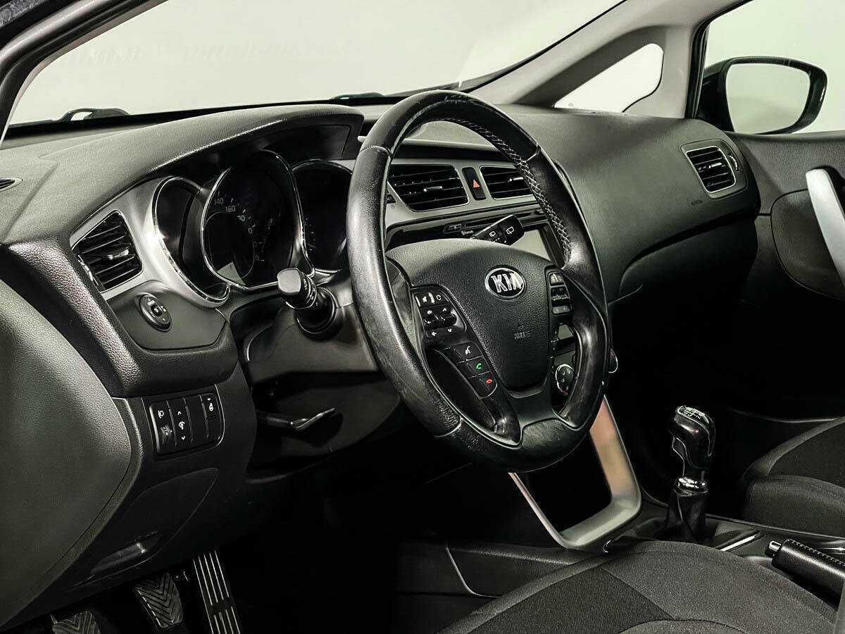 Kia Ceed б/у, 2015, Механическая. Фото: #10
