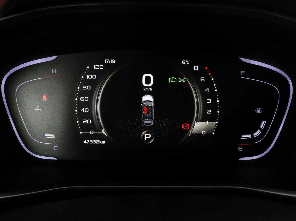 Geely Coolray б/у, 2021, Роботизированная. Фото: #9