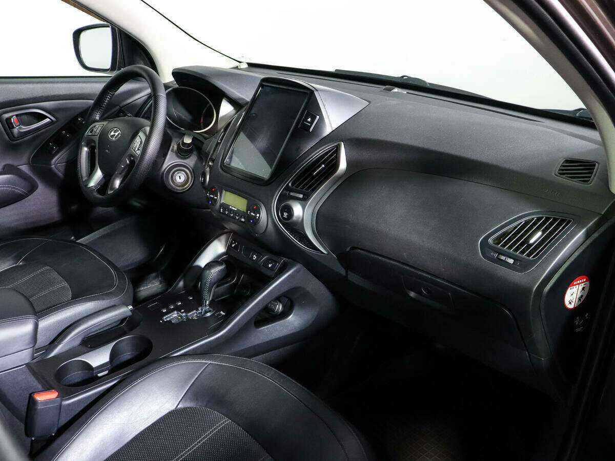 Hyundai ix35 б/у, 2014, Автоматическая. Фото: #8