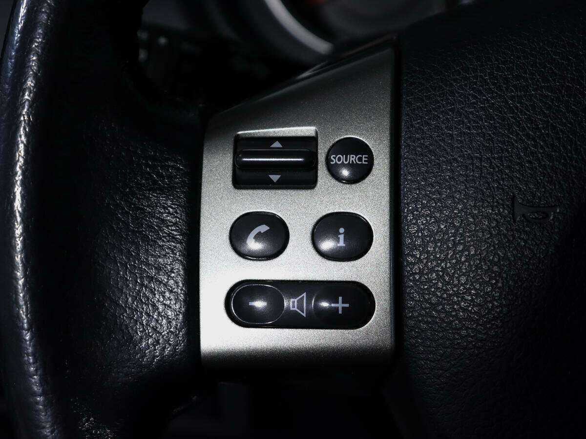 Nissan Tiida б/у, 2012, Автоматическая. Фото: #17