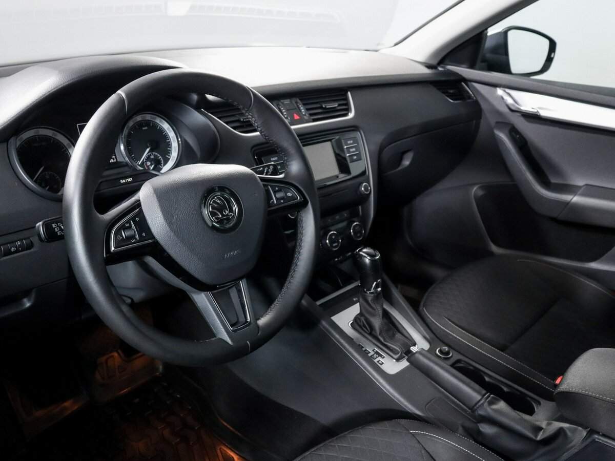 Skoda Octavia б/у, 2016, Роботизированная. Фото: #9