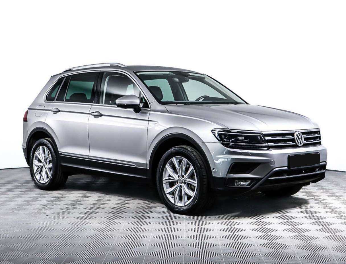 Volkswagen Tiguan б/у, 2017, Роботизированная. Фото: #2